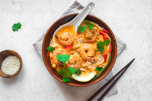 Maláj laksa garnélával