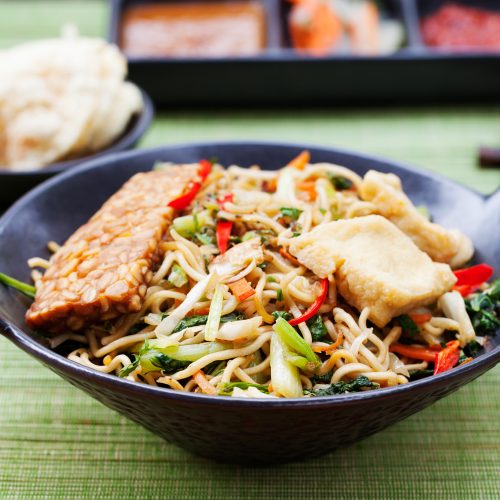 mi,goreng,mee,goreng,indonesian,cuisine,,spicy,stir,fried,noodles,with